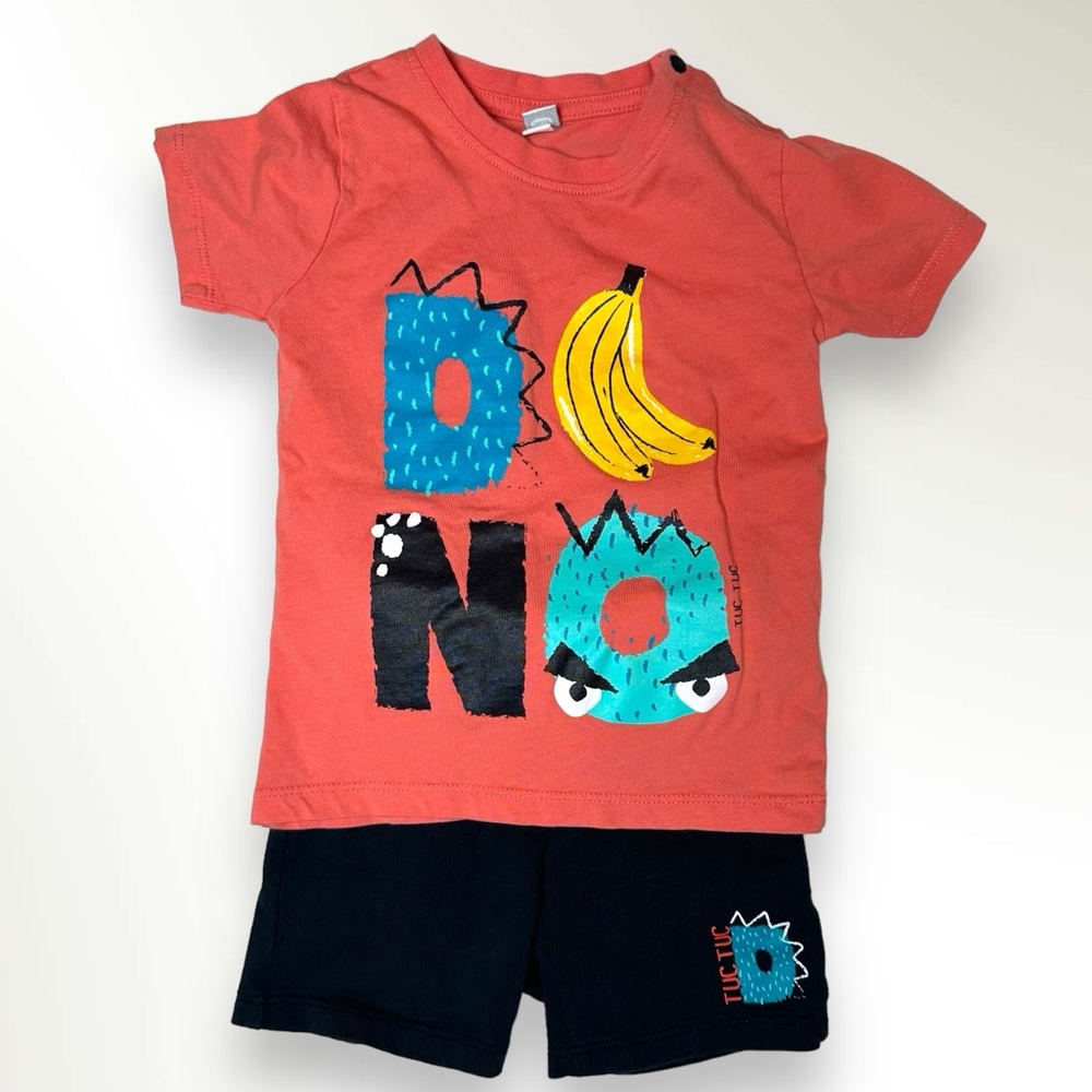 Tuc Tuc short sleeve T-shirt and short with fruit and dino print outfit size 2T